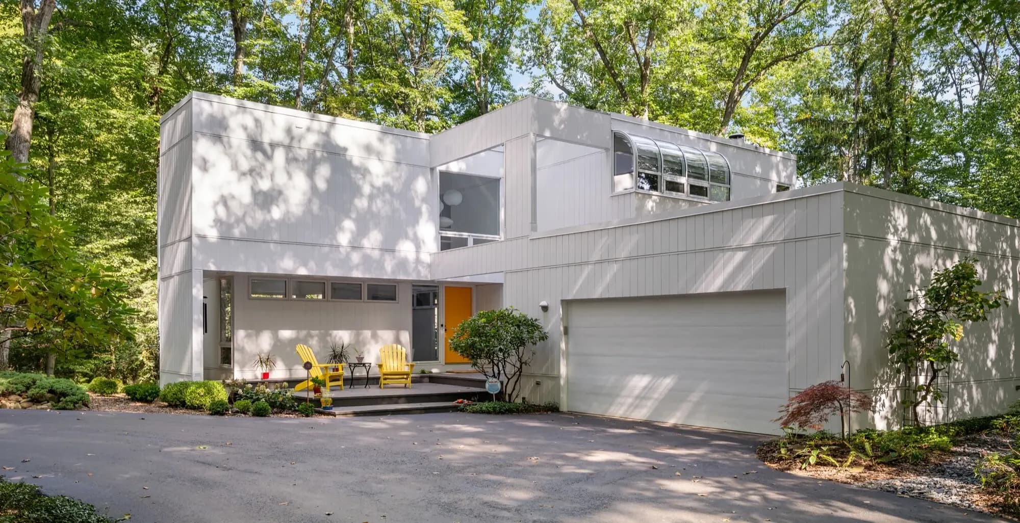 LP SmartSide beige shingle siding installed by Modex on a Minneapolis-area home