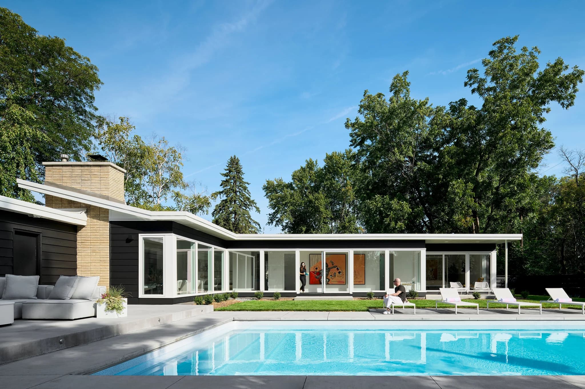 Replacement windows on a Twin Cities home