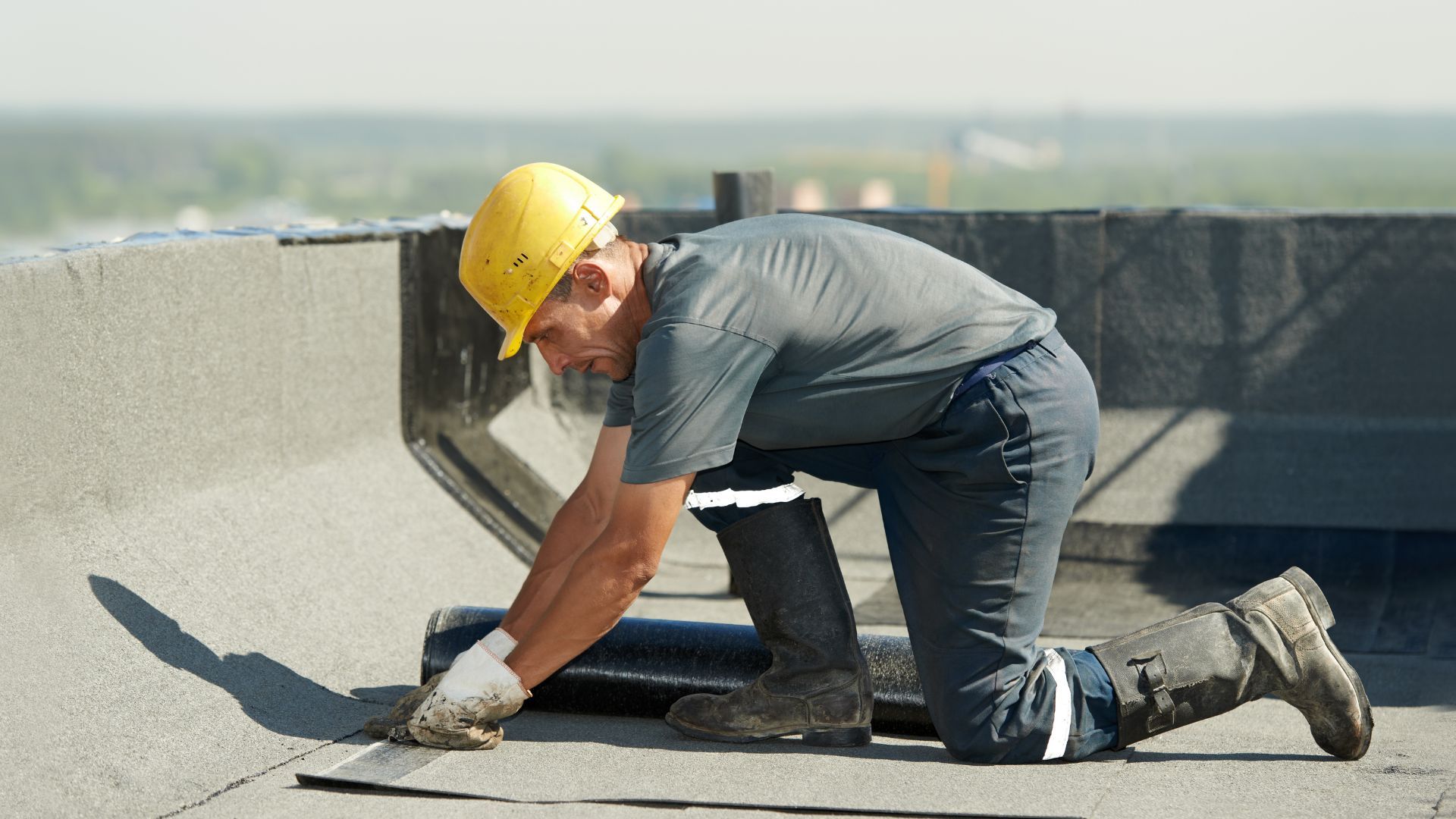 7 Signs Your Flat Roof Needs Repair or Replacement (From a Commercial Roofer)